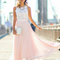Robe de soirée en dentelle blanche et jupe rose fluide
