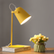 Lampe de bureau jaune moderne avec abat-jour conique