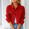 Veste en jean rouge pour femme avec boutons argentés