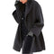 Sort elegant damefrakke med bred krave
