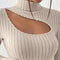 Pull en Tricot Côtelé Beige à Col Montant et Découpe Asymétrique