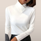 Maglia bianca da donna a maniche lunghe con collo alto