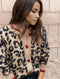 Gilet in lana con motivo leopardato beige e nero da donna