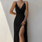 Robe longue noire à bretelles avec fente pour femme